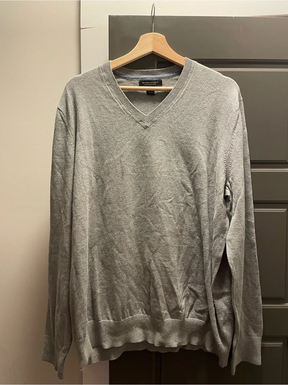 Banana Republic Size XL Grey Cashmere Sweater